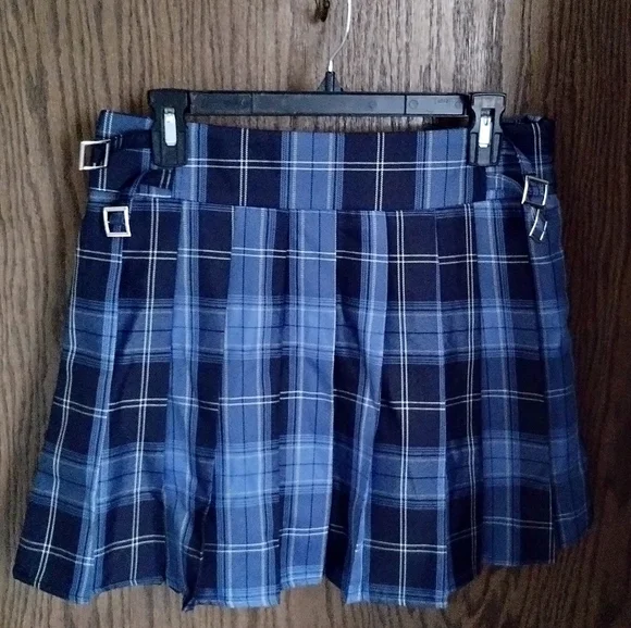 Like-New Blue Plaid Pleated Women's Skirt - Picture 6 of 8
